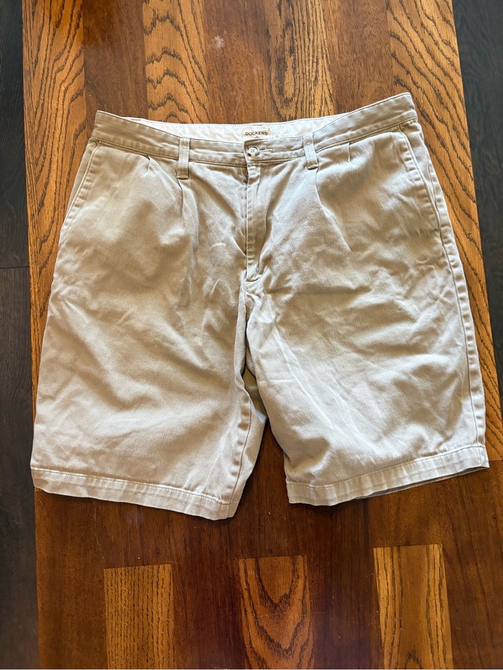 Dockers Beige Waistband Casual Shorts